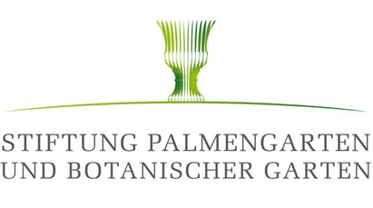 Das Logo der Stiftung zeigt eine Zeichnung eines Behältnisses aus grünen Blättern. Darunter steht „Stiftung Palmengarten und Botanischer Garten“.